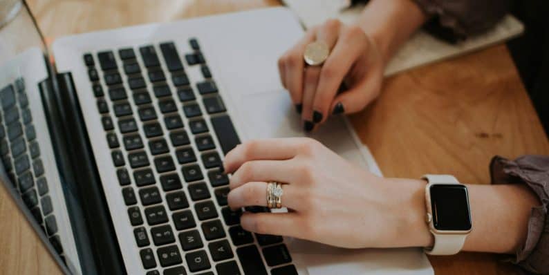 Choosing the Right Web Host for Long-Term Business Success