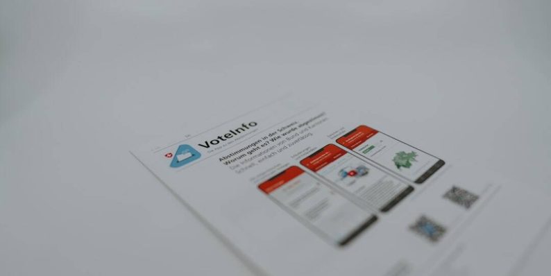white and orange printer paper mobile friendly design, responsive website, smartphone browsing