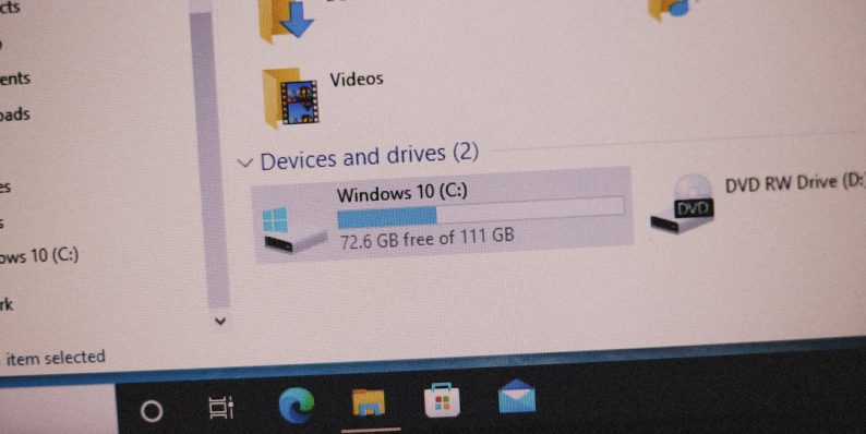 graphical user interface, application, Teams windows update, driver installation, laptop restart