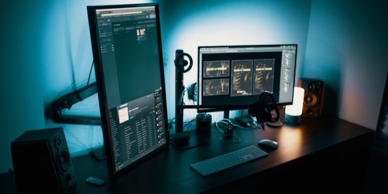 What is the Samsung Odyssey G8 Monitor
