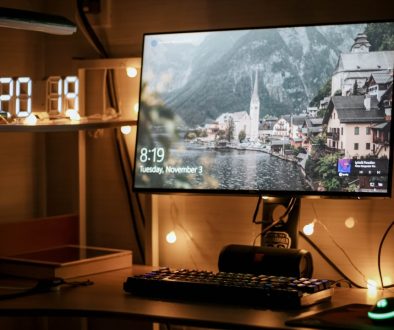 black flat screen computer monitor virtual desktop, meta quest, streaming pc games