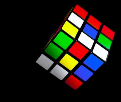 3 x 3 rubiks cube mobile puzzle game screen, colorful block grid, combo clear effect 3 x 3 rubiks cube mobile puzzle game screen, colorful block grid, combo clear effect