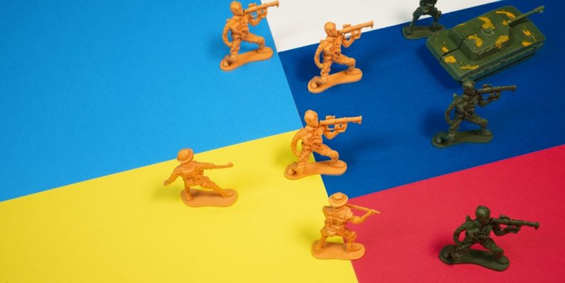a group of toy soldiers standing next to each other teamfight tactics match, hyper roll mode, arcane champions board, strategy gameplay
